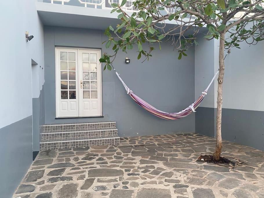 Villa Vivenda Com Patio, No Coracao Do Mindelo Exterior foto